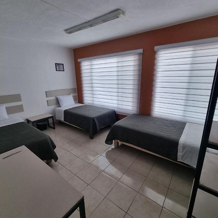 فندق Residencia Ximatario كويريتارو المظهر الخارجي الصورة